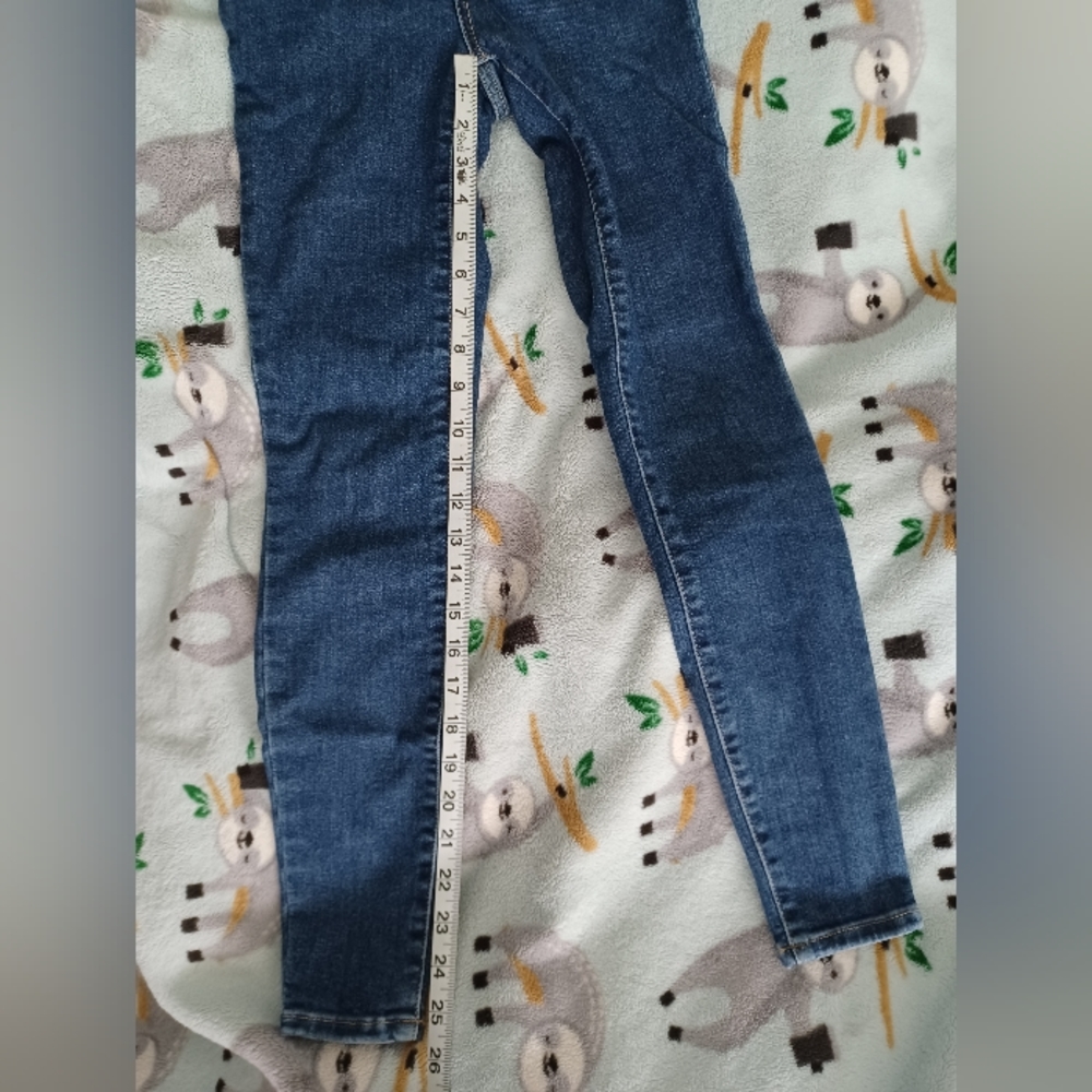 Everlane Way-High Skinny Jean Crop in Mid Blue - Picture 5 of 9